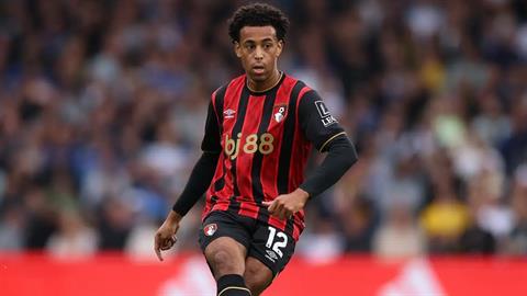 Man United nhắm ngôi sao lạ của Bournemouth cho vị trí tiền vệ