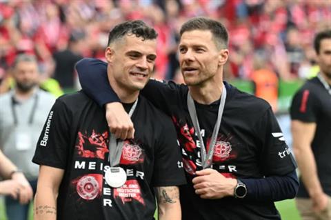 HLV Sunderland lên tiếng về tương lai Granit Xhaka