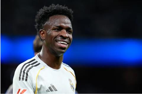 Vinicius Junior nói gì với bạn bè về tin đồn tới Arsenal?