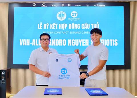 Nam Định trình làng cầu thủ Việt kiều Áo