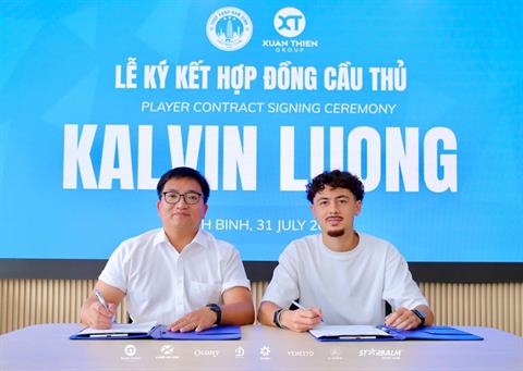 CLB Nam Định trình làng tân binh Việt kiều thứ tư trong hè 2026