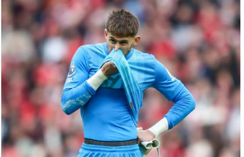 Juventus từ bỏ Emiliano Martinez, chuyển hướng sang Guglielmo Vicario