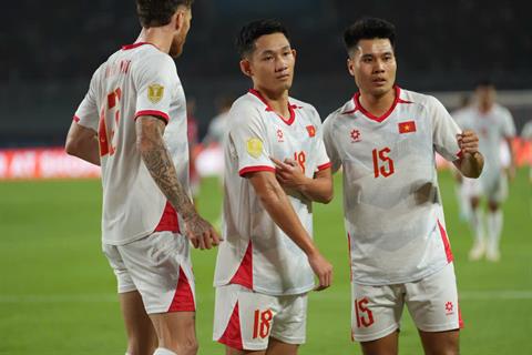 Hai Long gieo sầu cho tuyển Indonesia