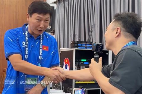 HLV Kim Sang Sik và lời nhắn đặc biệt với phóng viên Hàn Quốc