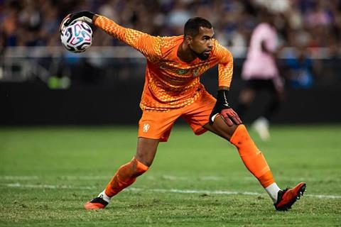 Chelsea không thể vô địch Premier League với Robert Sanchez