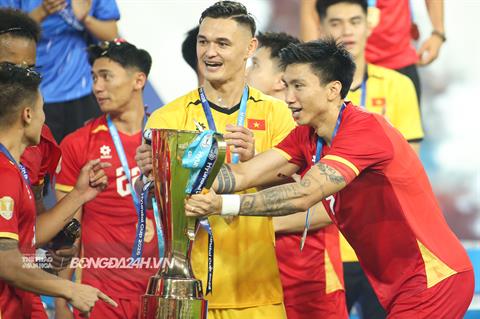 Phần thưởng xứng đáng cho Đoàn Văn Hậu