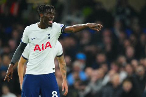 Chelsea chiêu mộ Yves Bissouma theo dạng chuyển nhượng tự do