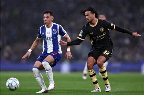 Erling Haaland đưa tân binh Ayyoub Bouaddi lên mây