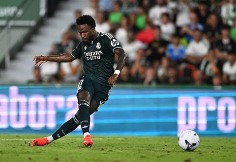 Vinicius Junior cảnh báo Atletico trước trận derby Madrid