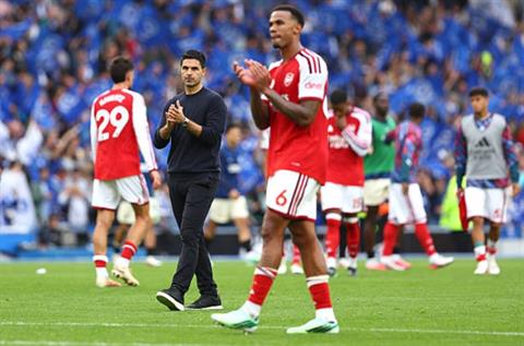 Arteta: "Arsenal gặp vấn đề ngay từ quả ném biên đầu tiên trước Brighton"