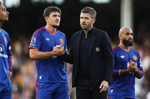 Man United lập kỷ lục doanh thu dù không dự cúp châu Âu
