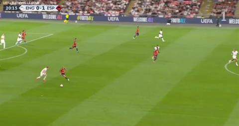 Dani Olmo biếnElliot Anderson thành gã hề