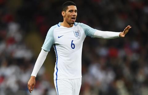 Chris Smalling rời Ả Rập Xê Út, tiết lộ bến đỗ mới