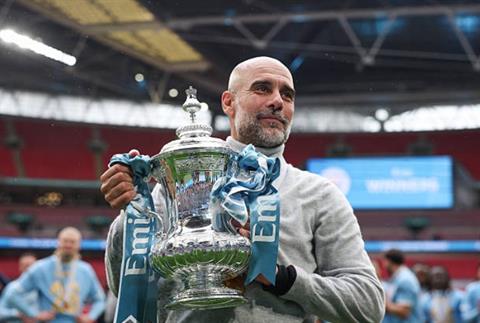 Pep Guardiola: "Tôi luôn đứng về phía Man City"