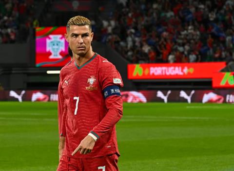 ĐT Bồ Đào Nha mất hơn một triệu lượt theo dõi vì Cristiano Ronaldo