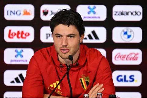 Senne Lammens đáp trả chỉ trích của Paul Scholes về phong độ ở MU