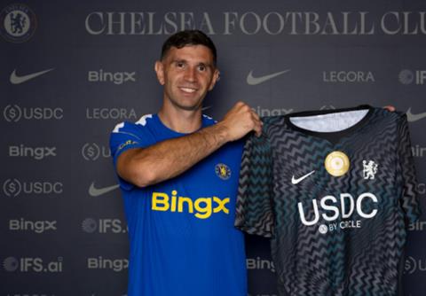 Emiliano Martinez tiết lộ lý do rời Aston Villa tới Chelsea