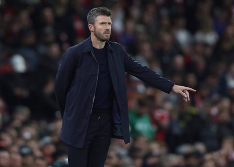 Rio Ferdinand và Roy Keane muốn Carrick rời ghế HLV trưởng của MU