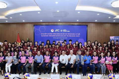 LĐBĐ Việt Nam triển khai chương trình bóng đá dành cho bé gái từ 6 đến 9 tuổi