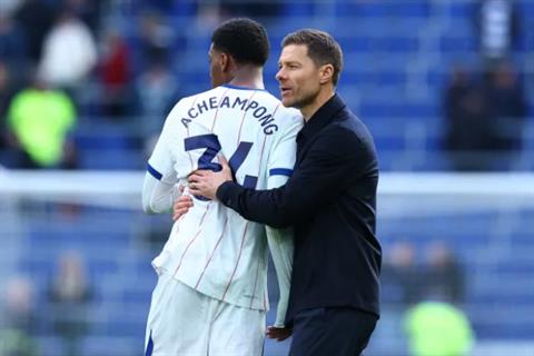 Chelsea từ chối đề nghị của MU cho Josh Acheampong