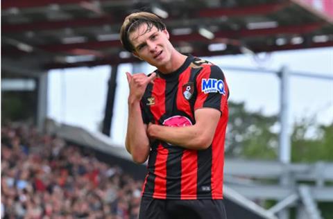 Bournemouth có câu trả lởi cho Chelsea và Man City vụ Alex Scott