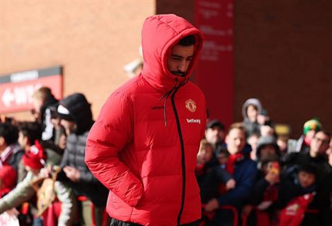 Man United cân nhắc bán đội trưởng Bruno Fernandes