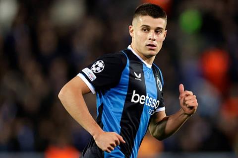 Arsenal và Man United theo đuổi tiền đạo của Club Brugge