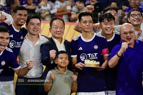 Thông điệp đặc biệt của bầu Hiển trong ngày vui của Hà Nội