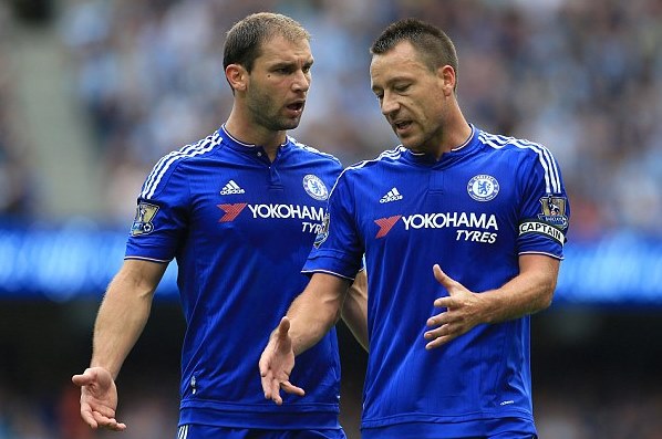 hai trung ve Ivanovic va Terry