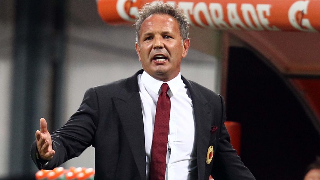 Sinisa Mihajlovic Người đâm đầu vào cối xay gió 1 Sinisa Mihajlovic Người đâm đầu vào cối xay gió 1