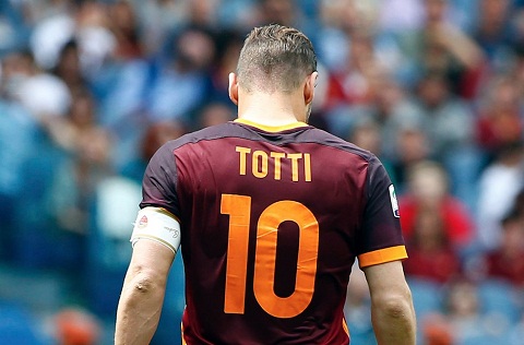 Francesco Totti Viet cho Rome! hinh anh goc 3
