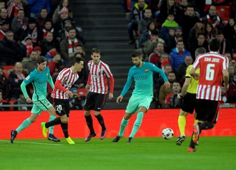 Barca vs Bilbao (03h15 ngay 121) Trong ca vao Messi hinh anh goc