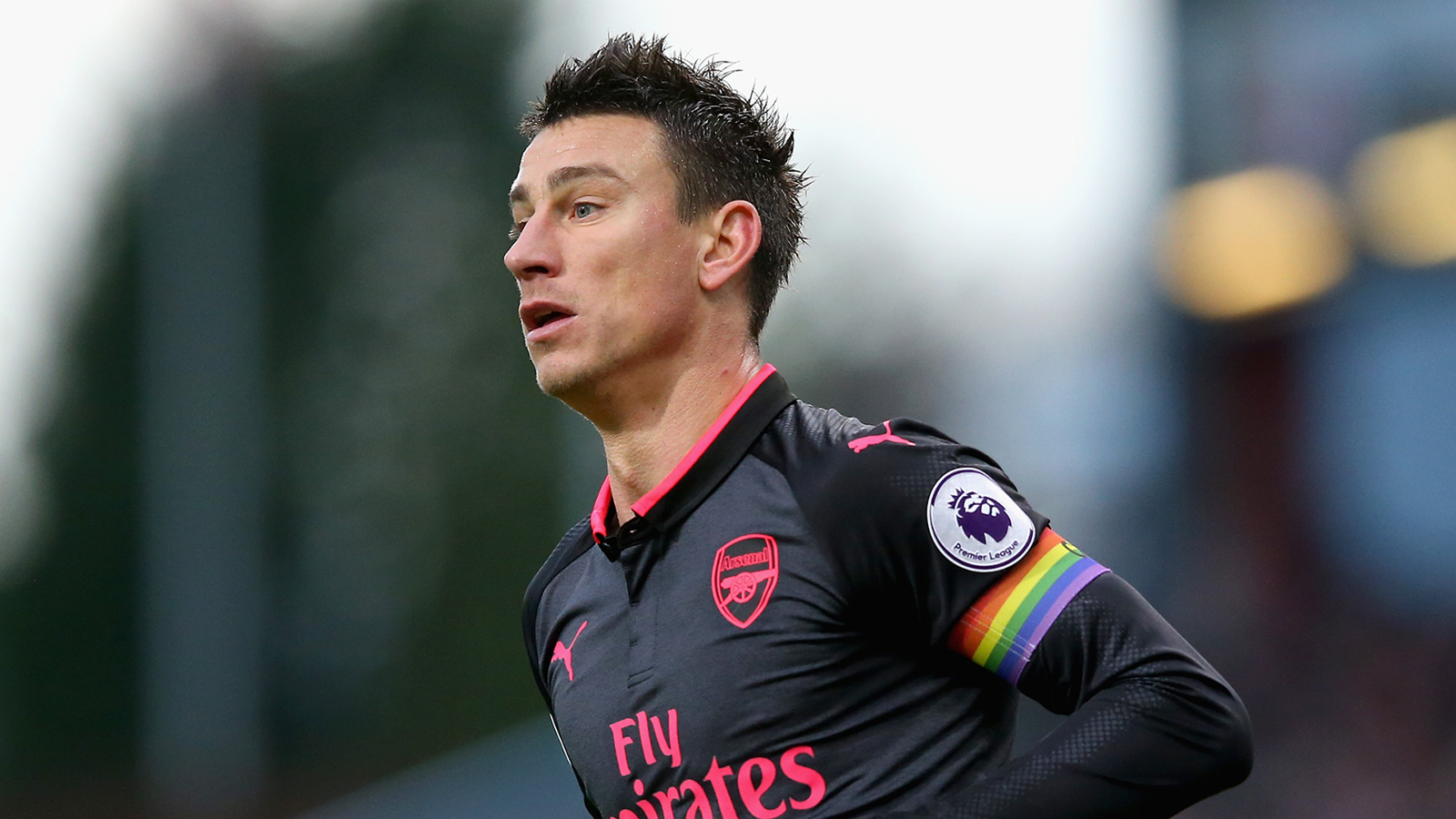 Koscielny dính chấn thương Koscielny dính chấn thương