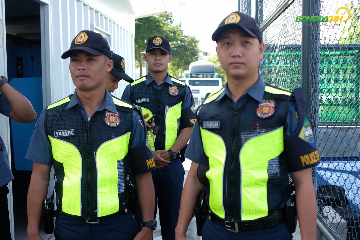 U22 Việt Nam được lực lượng an ninh bảo vệ trong buổi tập hình ảnh