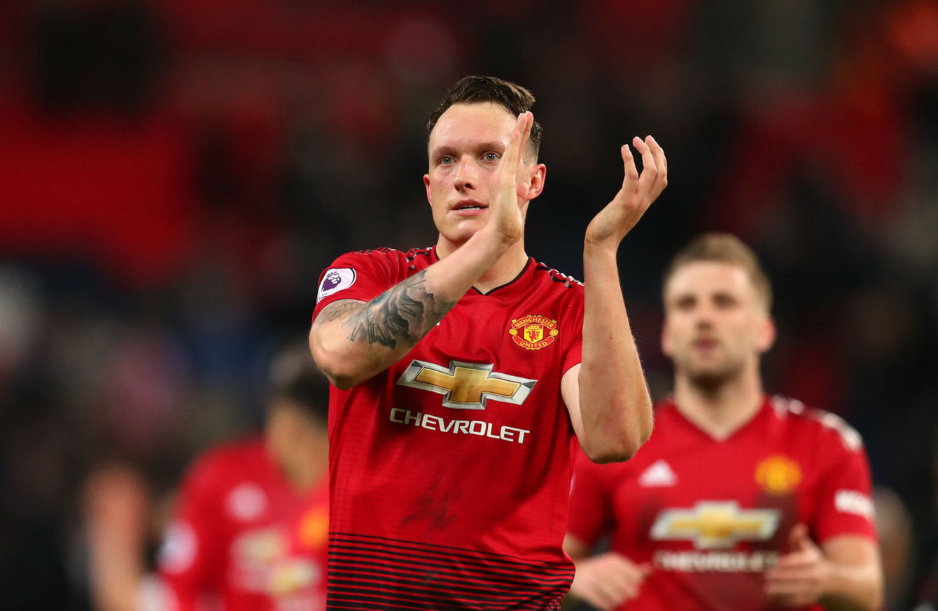Phil Jones Gã vụng về đáng thương hình ảnh
