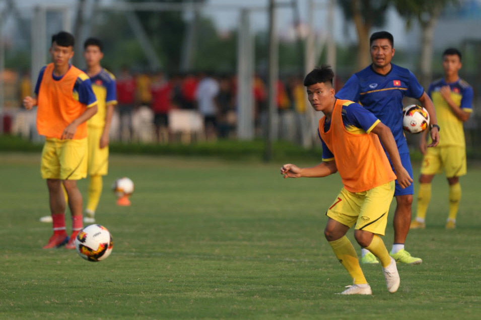 Đội tuyển Việt Nam đang tập trung cho VL U19 châu Á 2020 (bảng J)