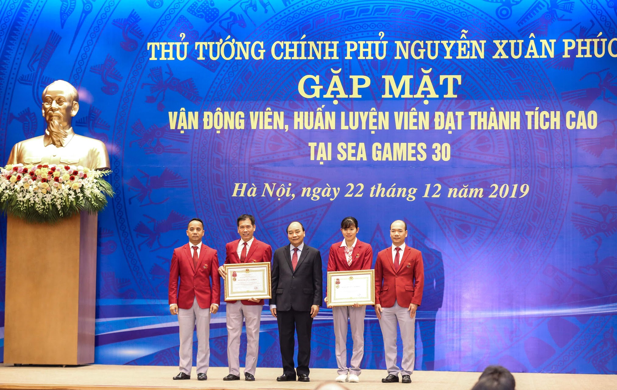 Thủ tướng khen thưởng đoàn TTVN sau chiến công tại SEA Games 30 hình ảnh