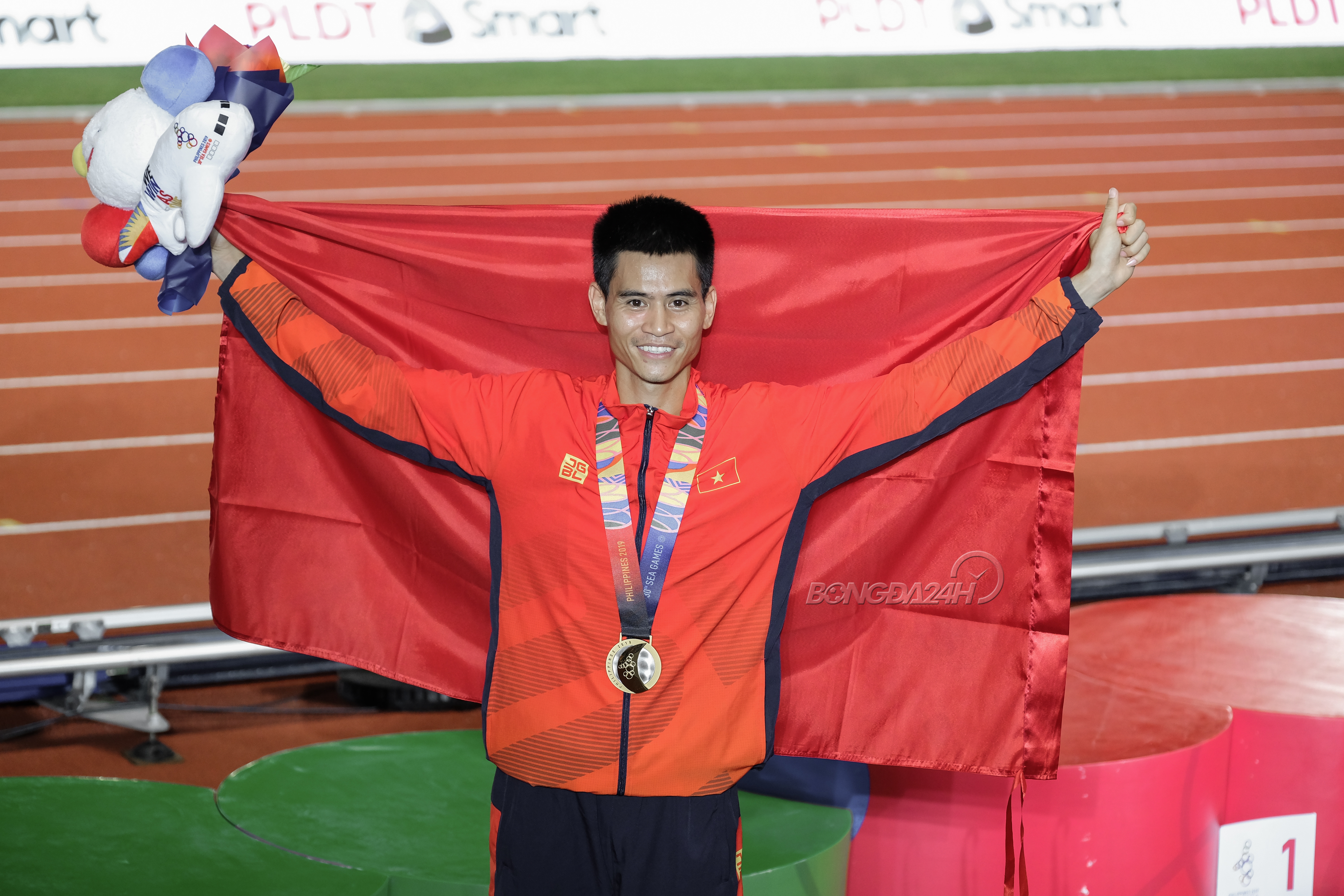 Nguyễn Thị Huyền vô địch 400m nữ điền kinh hình ảnh