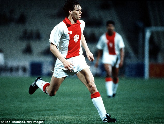 Marco van Basten: Nhung nam thang o Ajax Amsterdam3