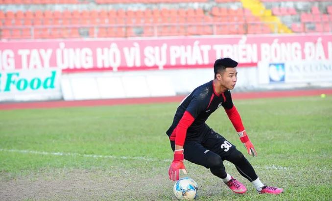 Văn Toản tìm kiếm cơ hội thi đấu trong màu áo mới 1