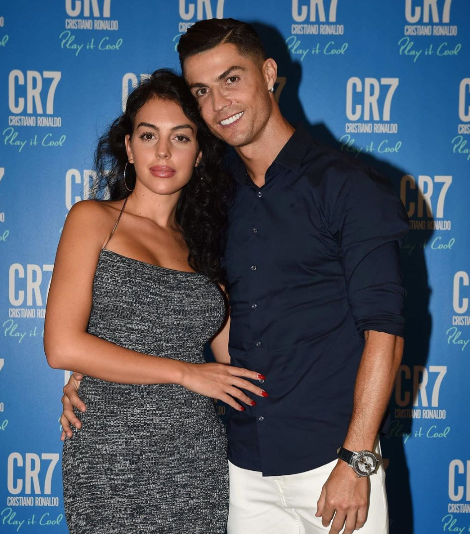 Cristiano Ronaldo tuyên bố anh sẽ cưới Georgina Rodriguez làm vợ hình ảnh
