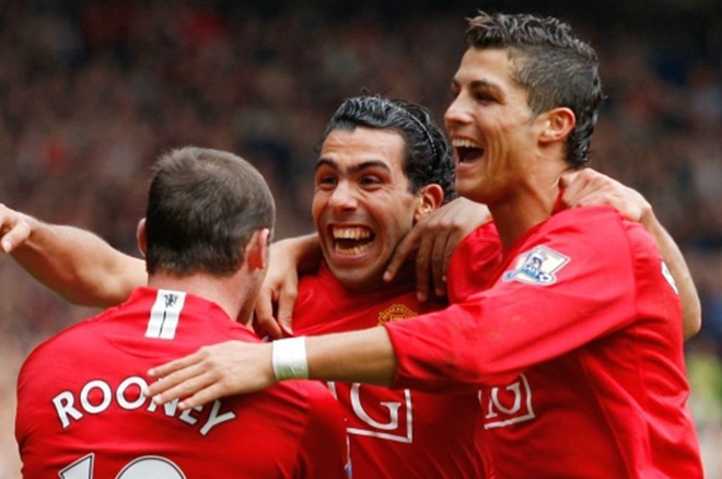 Tevez tung la dong doi cua Rooney va Ronaldo tai MU giai doan 2007-2009