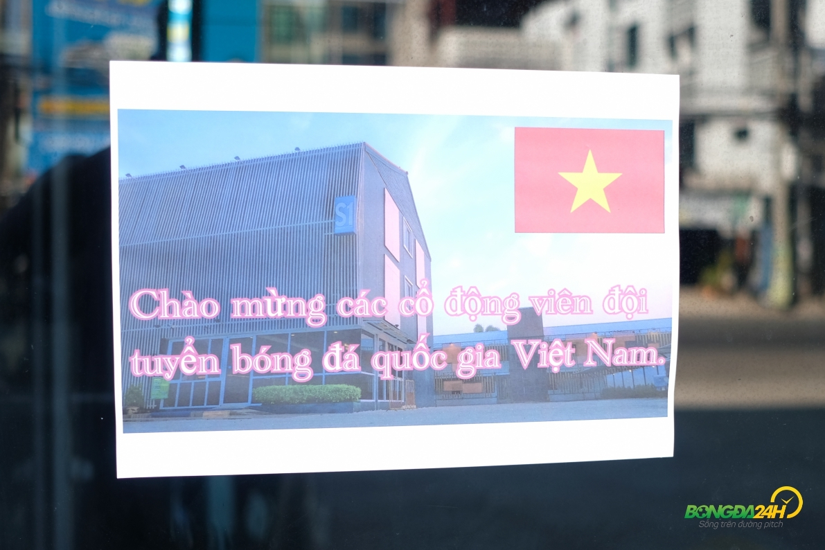 Khách sạn Thái sử dụng… google dịch để chào đón U23 Việt Nam tại Buriram hình ảnh gốc