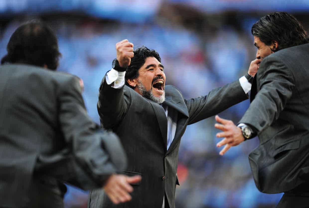 Diego Maradona Không chỉ là một huyền thoại bóng đá hình ảnh