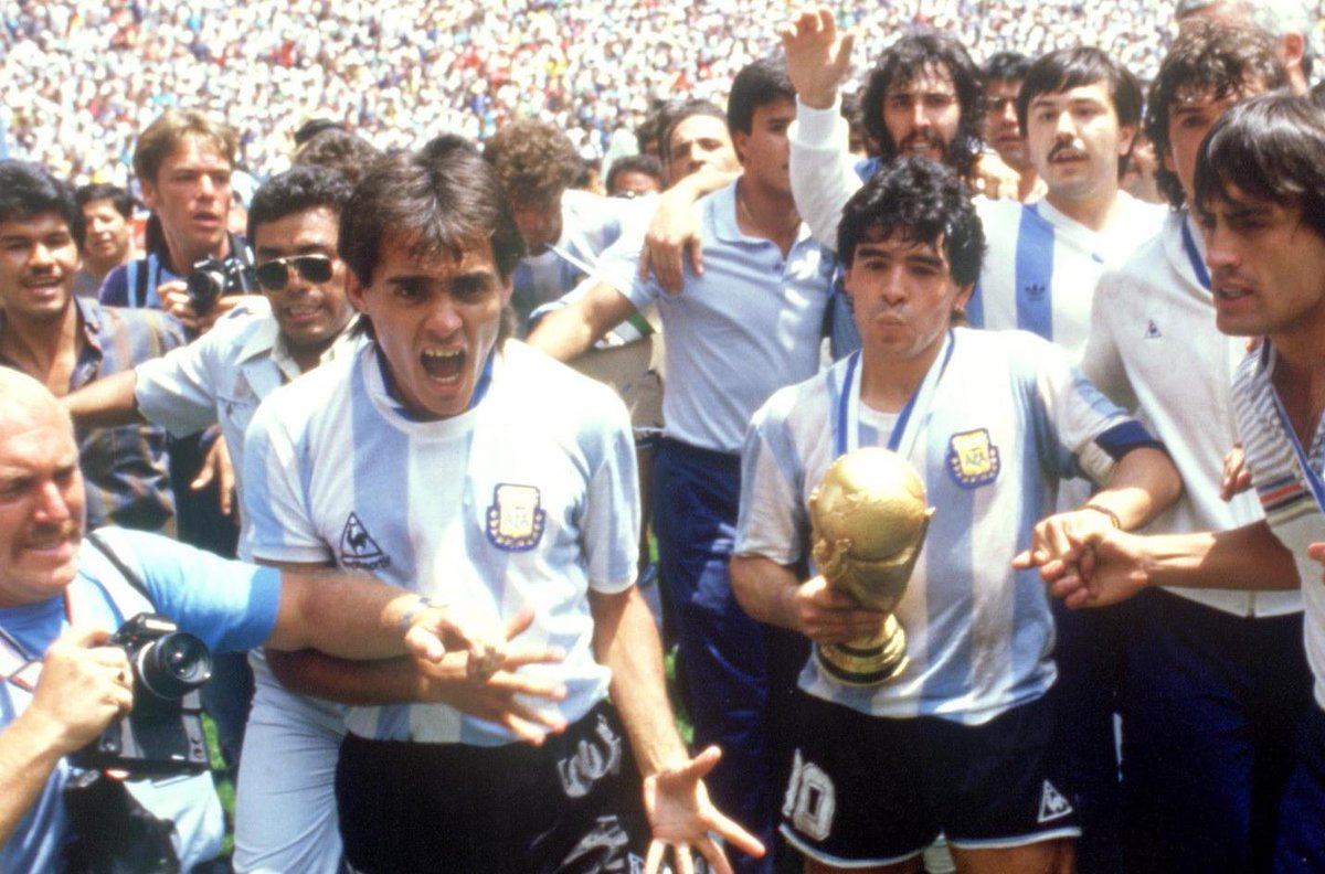 Diego Maradona và lời tiễn biệt từ một người đồng đội hình ảnh