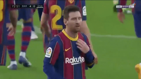 Màn tri ân đầy xúc động của Lionel Messi với Maradon hình ảnh