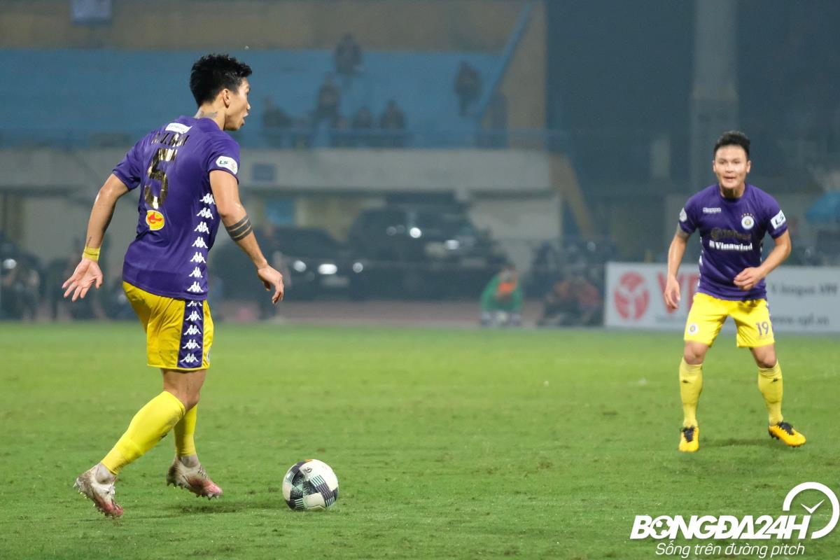 Quang Hai Doan Van Hau Ha Noi vs Sai Gon 4/11