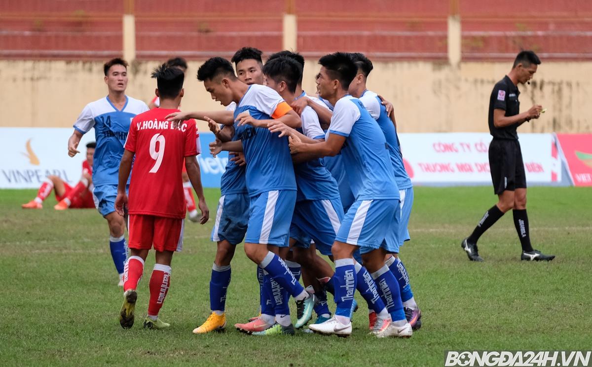 U21 Khánh Hoà ăn mừng vé vào bán kết nhưng hoá ra bị loại hình ảnh