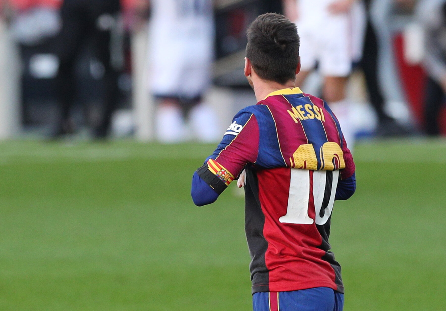 Lionel Messi vẫn là bùa hộ mệnh, nhưng Pedri là tương lai Barca hình ảnh
