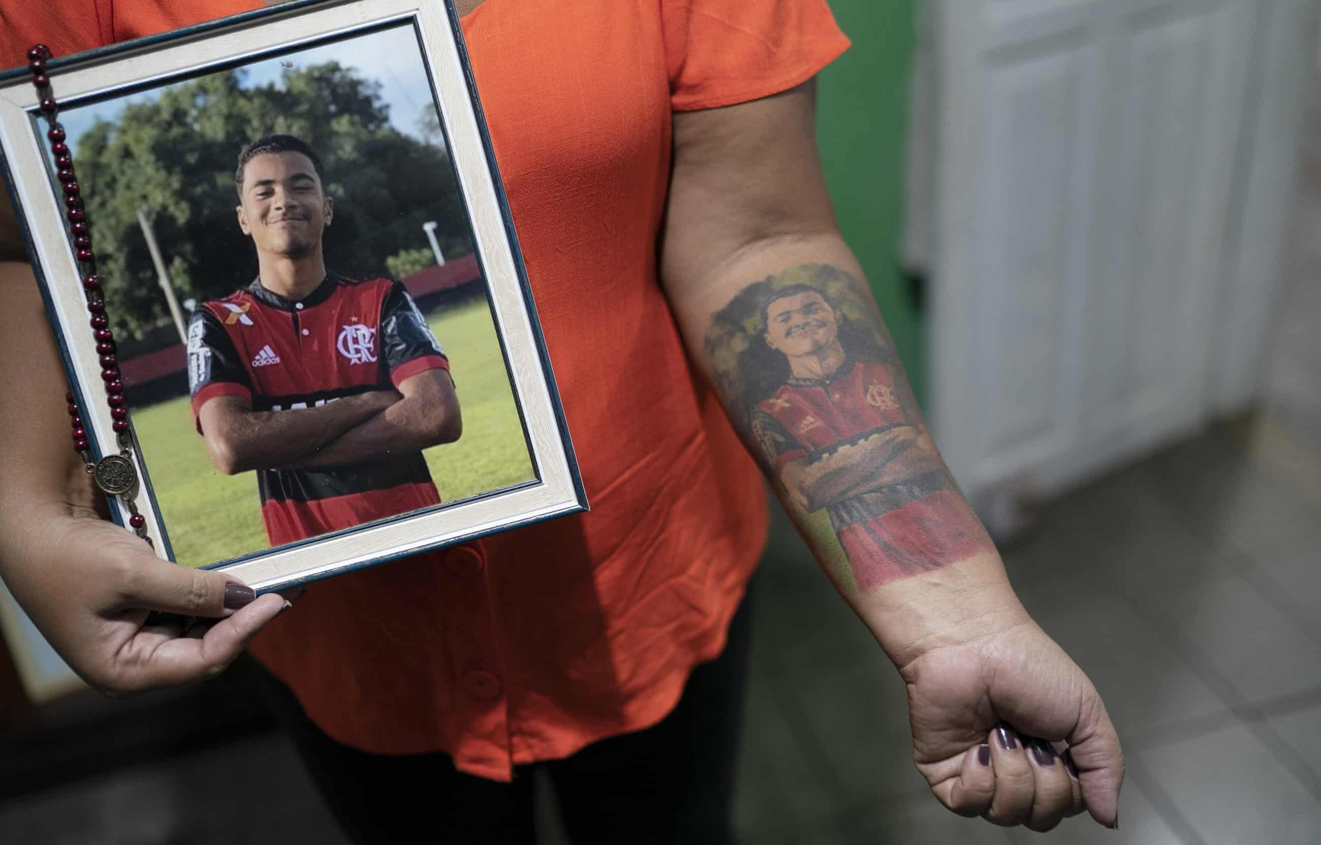 Một năm sau vụ hỏa hoạn ở Flamengo Người nhà mỏi mòn tìm công lý hình ảnh